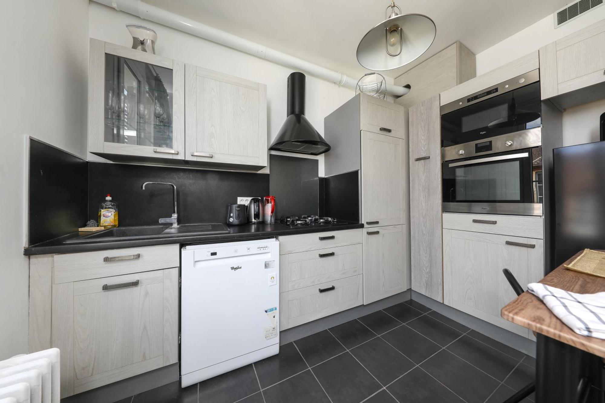 Charmant Appartement Dans Le Centre Ville, A 2 Minutes Du Palais Compiegne Ngoại thất bức ảnh