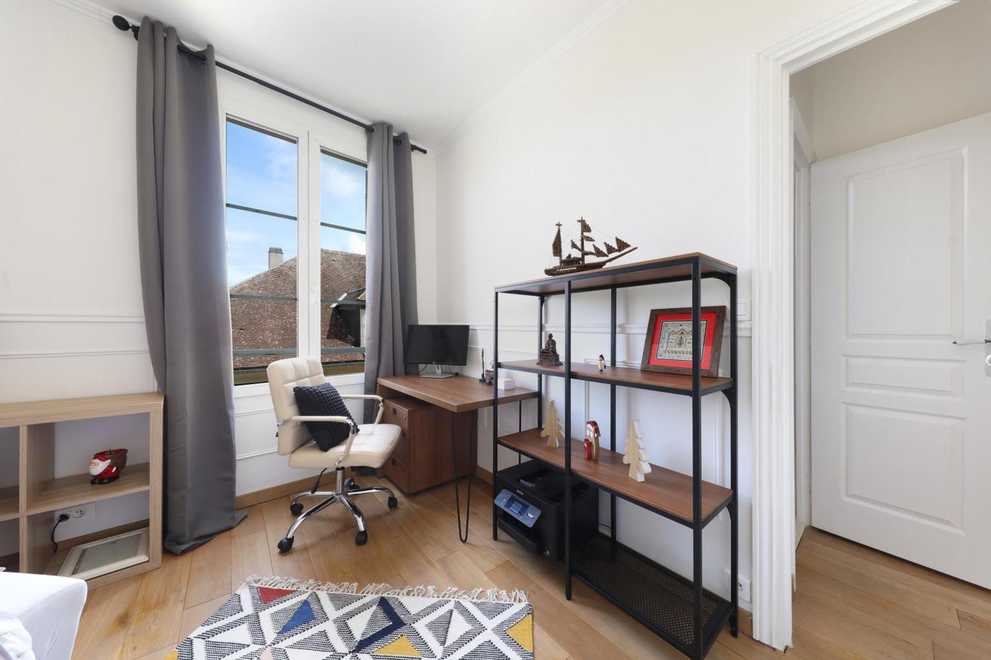 Charmant Appartement Dans Le Centre Ville, A 2 Minutes Du Palais Compiegne Ngoại thất bức ảnh